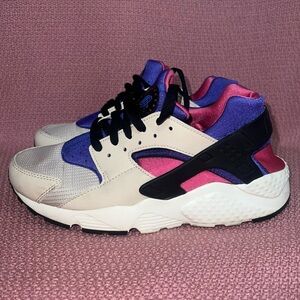 Nike Huarache Run GS ‘desert sand’ sneakers size 7Y / women’s 8.5